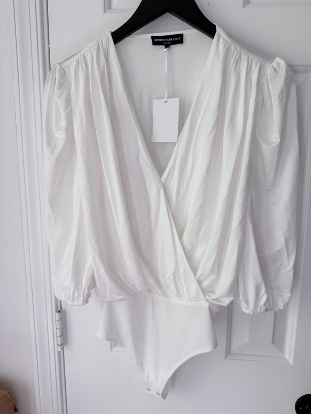NWT GENERATION LOVE lehti bodysuit
